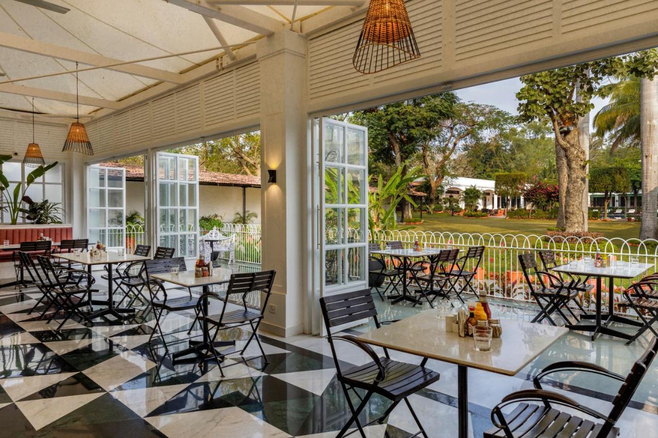 Jehan Numa Palace Hotel Bhopal Eksteriør bilde