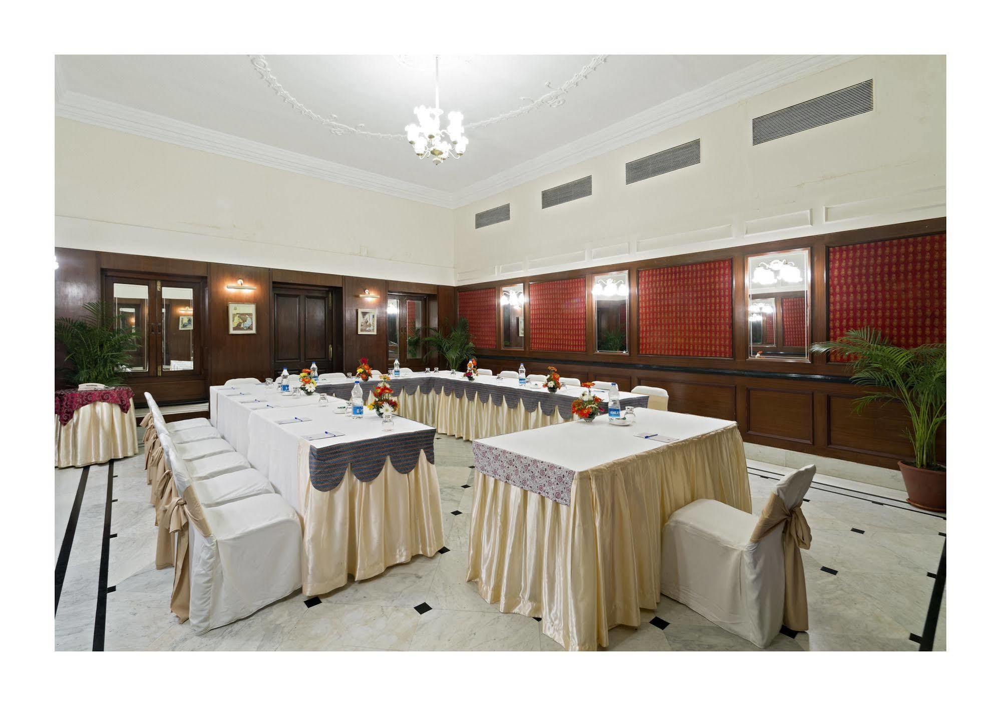 Jehan Numa Palace Hotel Bhopal Eksteriør bilde