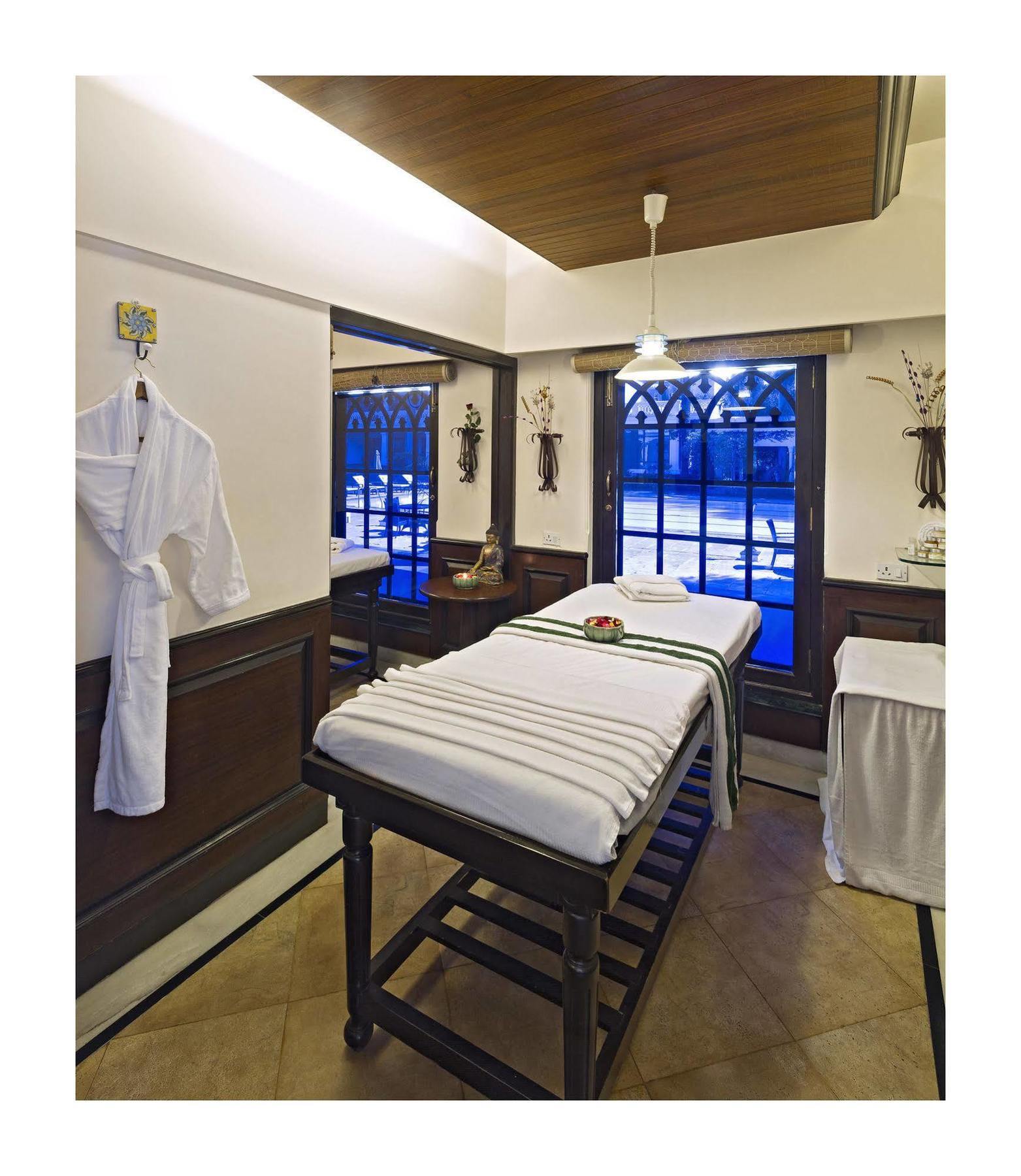 Jehan Numa Palace Hotel Bhopal Eksteriør bilde